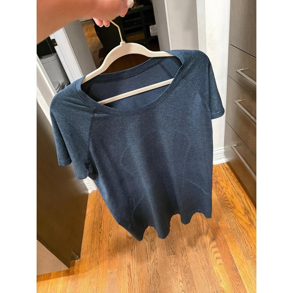 Lululemon swiftly tech Women's Athletic T-Shirt women's 18